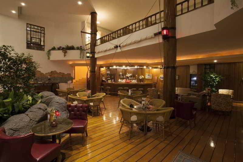 Курортний комплекс Pirate's Club Текірова