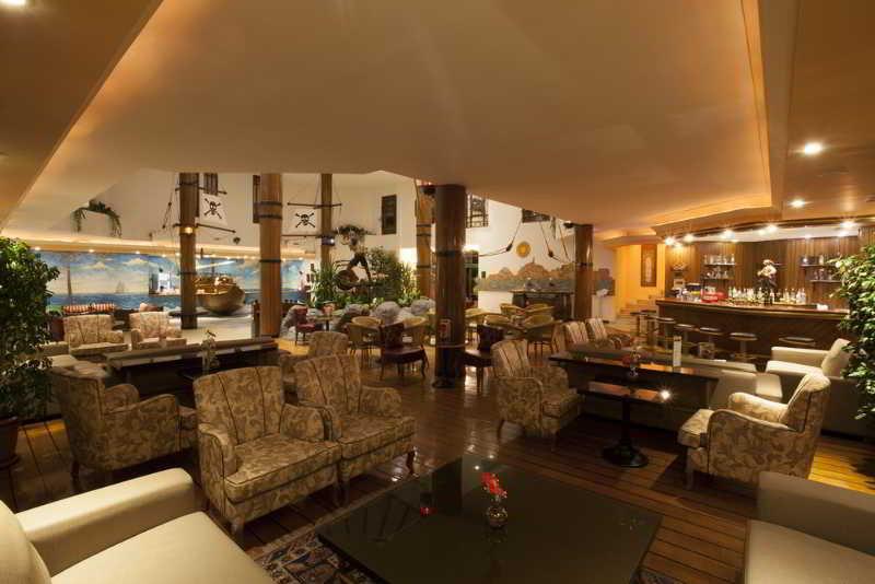 Курортний комплекс Pirate's Club 5*